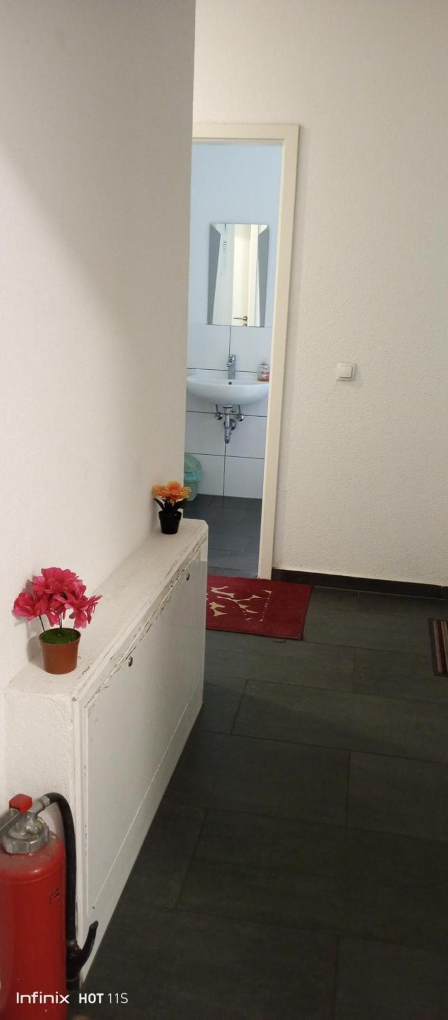 Anna Zimmer Familienzimmer Mit Gemeinschaftskueche Im Zentrum Von Heilbronn Exterior foto